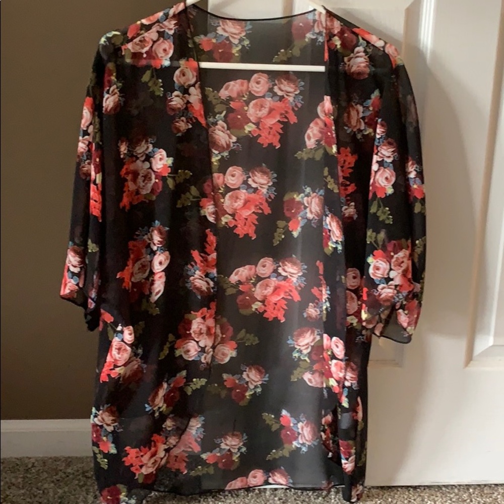 Black floral kimono